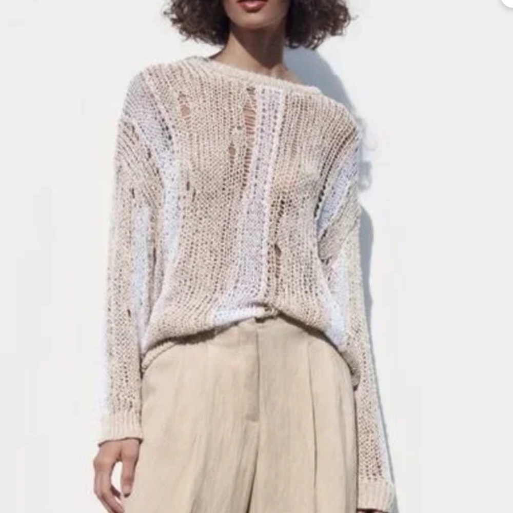 ZARA SWEATER EUC An Elongated Openwork Sweater S Small
